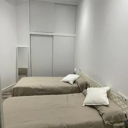 Cool Center Апартаменты Малага